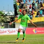 Celebración-Gabriel-Torres_-ARAGUA-FC-ZAMORA-TORNEO-APERTURA-2016-PRENSA-ZAMORA-FC-696×464