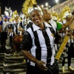 carnaval-rio-de-janeiro-pele-neymar-sportes-6