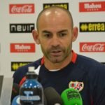 paco-jemez-rayovallecano-orgullosoes-1068×712