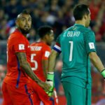 arturo vidal claudio bravo chile emolcom