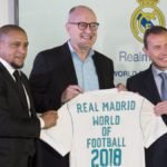 Emilio Butragueño-Roberto Carlos-Tony Cochrane-Real Madrid- Exposición Real Madrid World of Football Come Play- Ascom