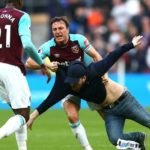 Fanáticos del West Ham United invaden el campo – Premier League – goal.com