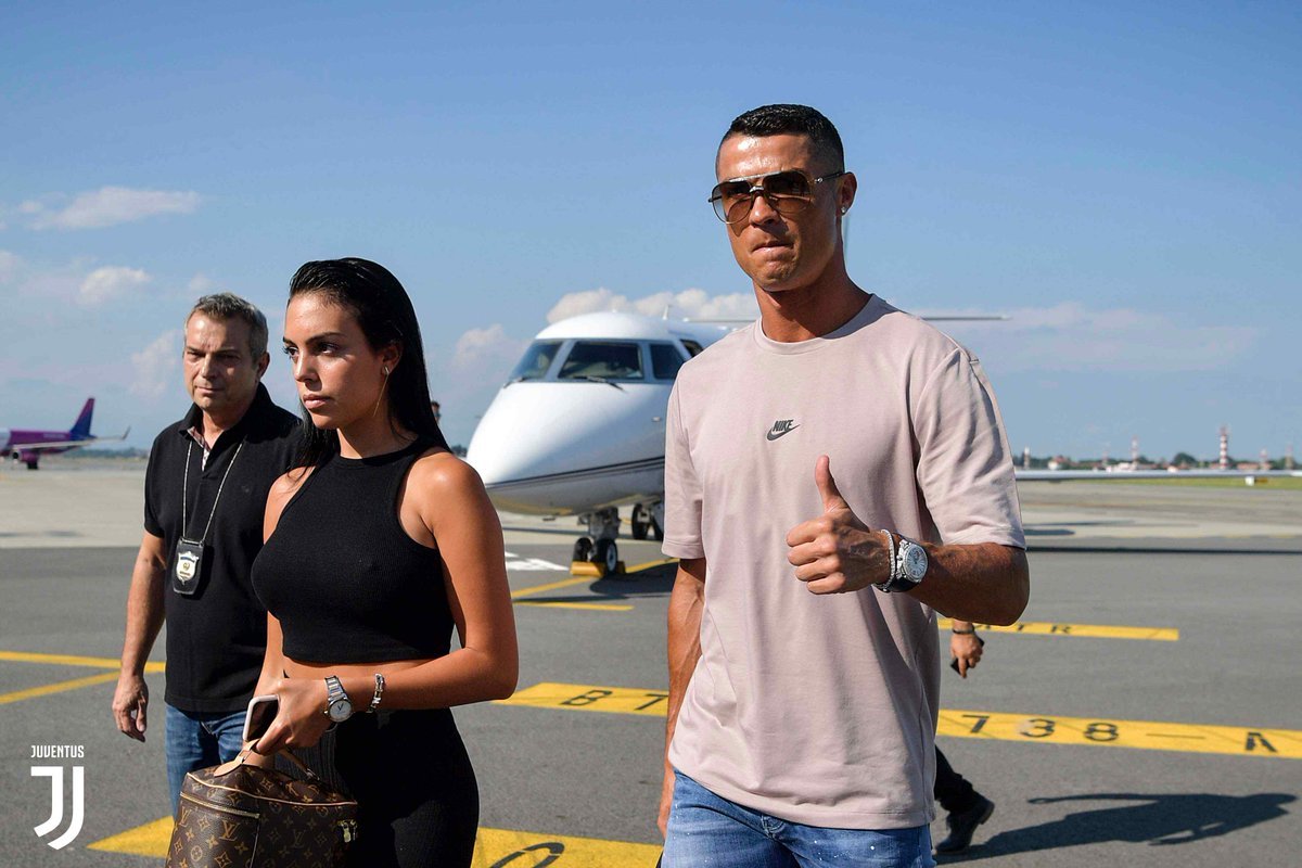 Cristiano Ronaldo llegando a Turin Twitter@juventusfc