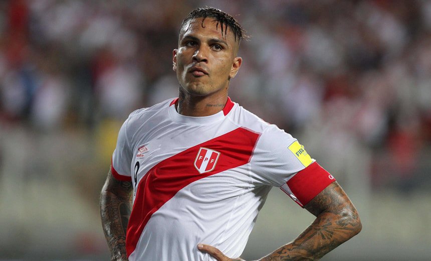 Paolo Guerrero – Selección de Perú – deporteynegocio.pe