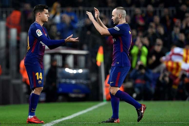 Philippe Coutinho andres iniesta fc barcelona sicom