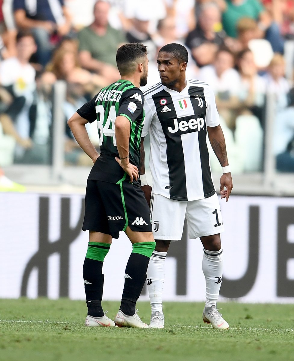 Douglas Costa incidente16-9-2018 Twitter @SkyFootball