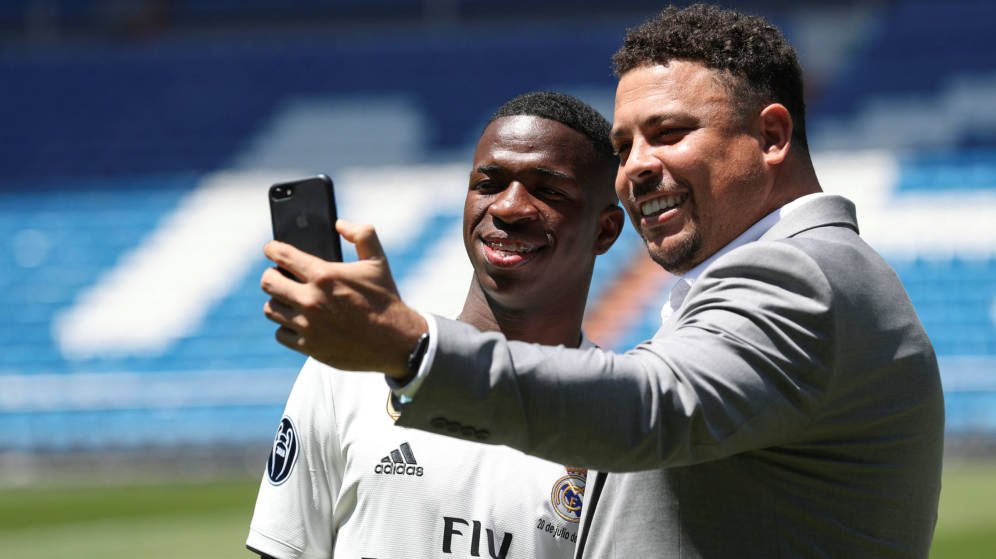 Ronaldo le pide a Vinícius al Real Madrid