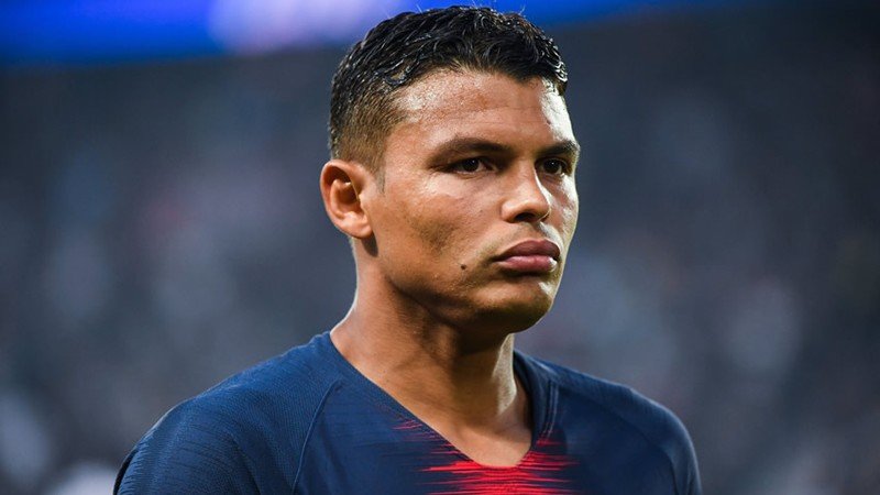 France Football nombró a Thiago Silva como mejor extranjero del fútbol francés de 2018