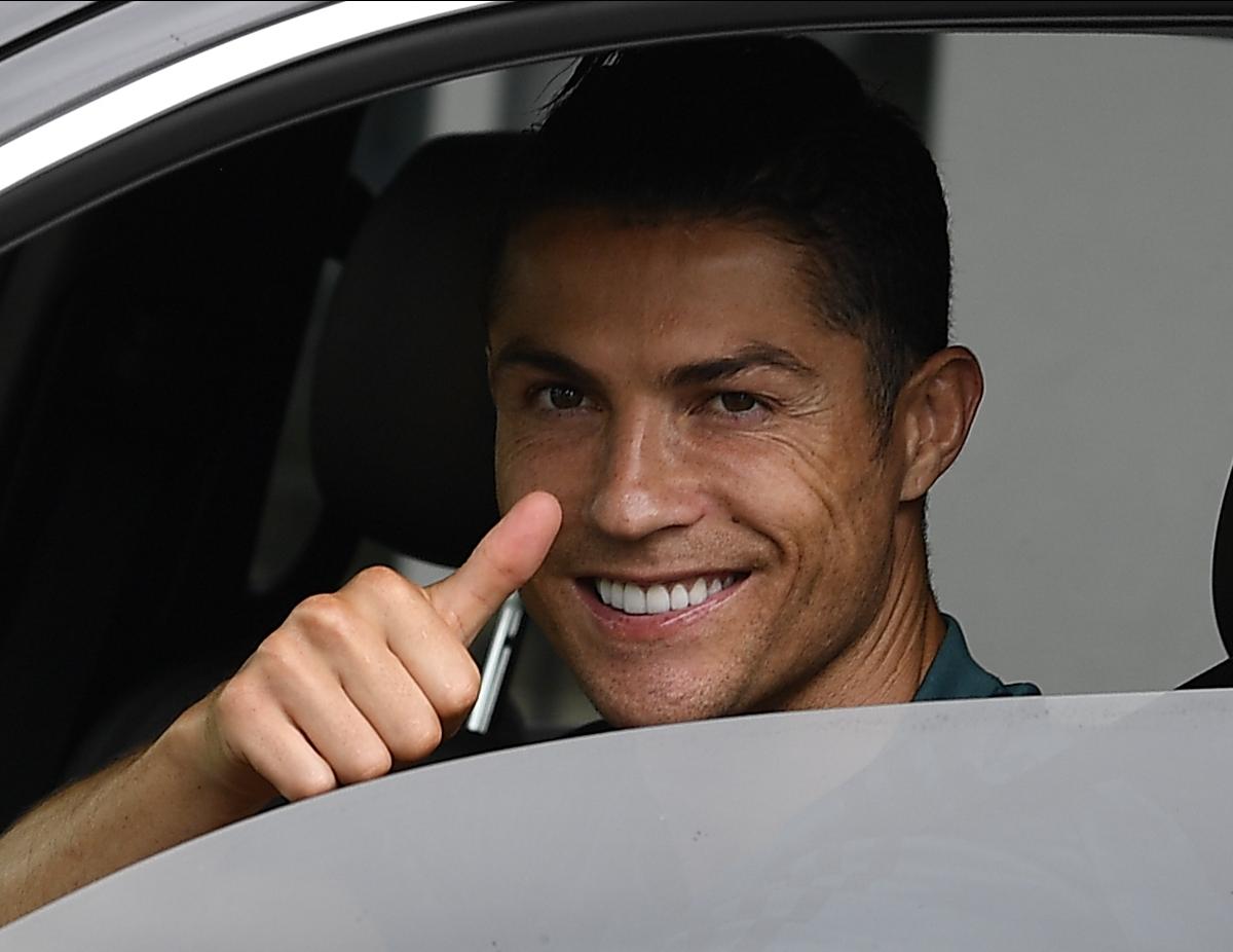 ¡LUJO! El nuevo automóvil que adquirió Cristiano Ronaldo