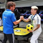 El divertido futbol-tenis de Yeferson Soteldo con Fernando Alonso y Esteban Ocon (VIDEO)