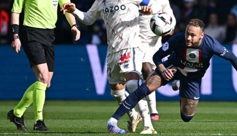 Neymar se perderá la vuelta ante el Bayern