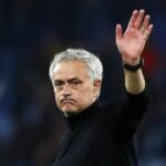 La Roma despide a Mourinho y anuncia a De Rossi como nuevo DT