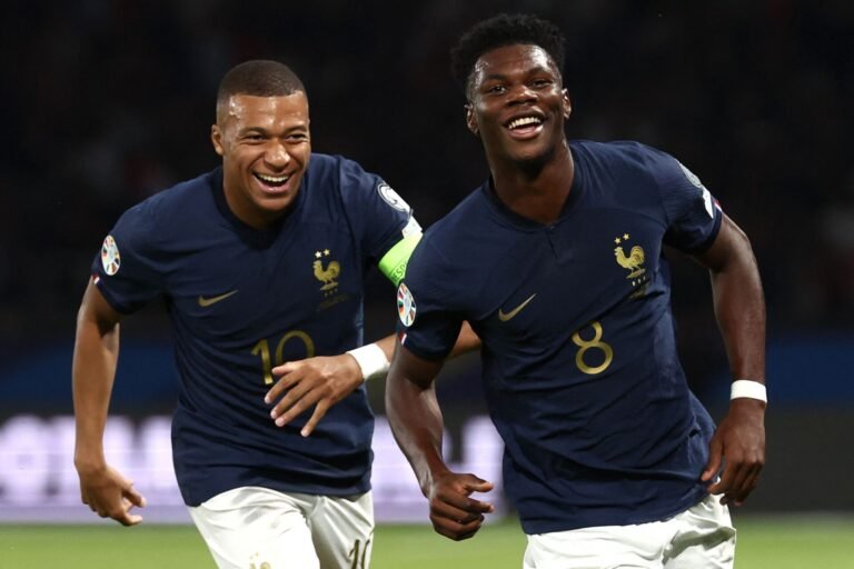 El desliz de Tchouaméni confirma el fichaje de Mbappé por el Real Madrid (VIDEO)