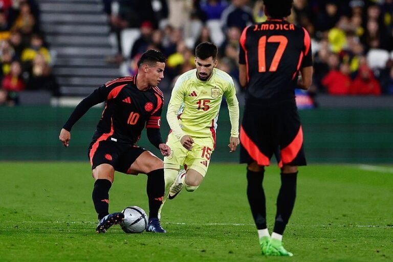 James Rodríguez quiere volver a jugar en el futbol español