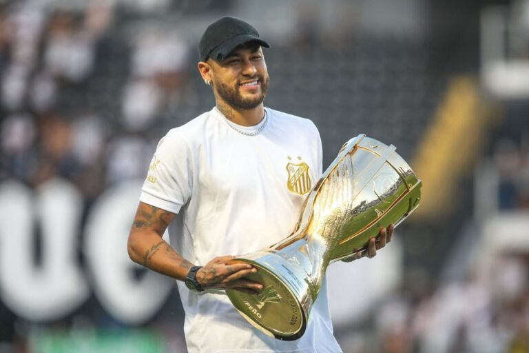 ¿VUELTA A CASA?: Neymar pone fecha a su regreso a Santos