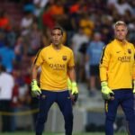 Ter Stegen recordó la dura lucha con Claudio Bravo por ser el portero titular del Barcelona