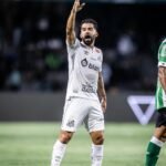 Tomás Rincón renueva con el Santos FC