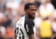 El polémico regreso de José Martínez a Corinthians