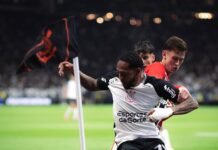 José Martínez prepara su defensa legal ante una posible rescisión del Corinthians