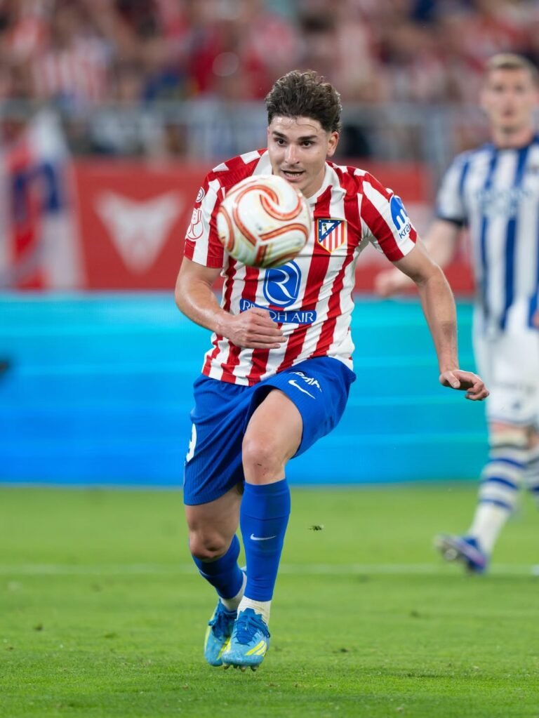 Bombazo en el mercado: El Barça pone cifra para fichar a Julián Álvarez