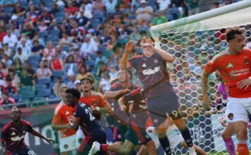 Houston Dynamo golpea en Foxborough y vence al New England Revolution (FOTOS+VIDEO)
