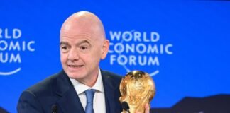 Infantino pide disculpas por la polémica propuesta de privatizar el Mundial