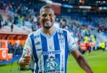 Benjamín Mora se rindió ante el impacto de Salomón Rondón en Pachuca